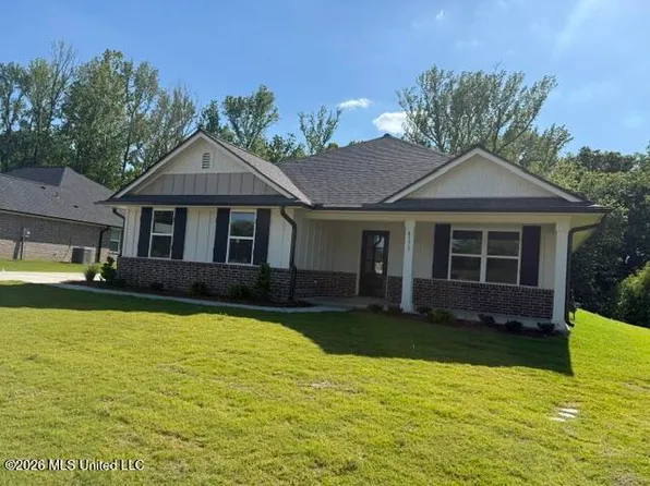 4173 W Olivia Cir, Olive Branch, MS 38654