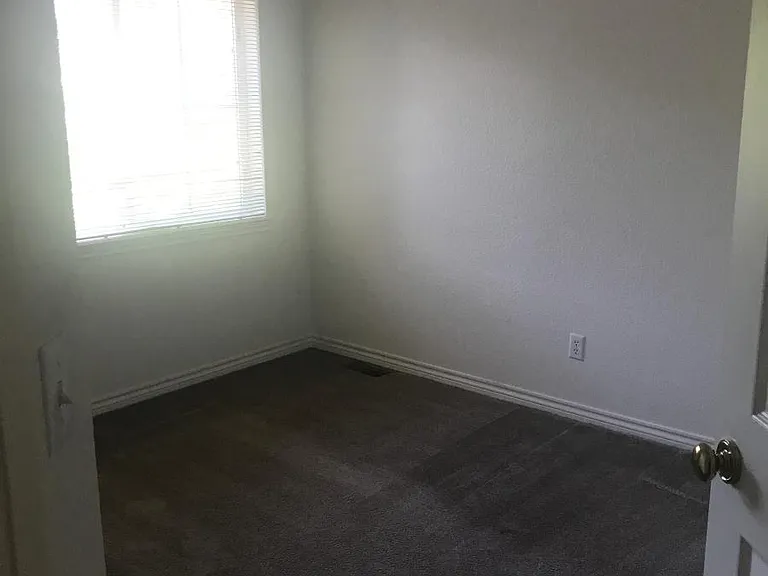 791 Nighthawk Cir — Photo 5
