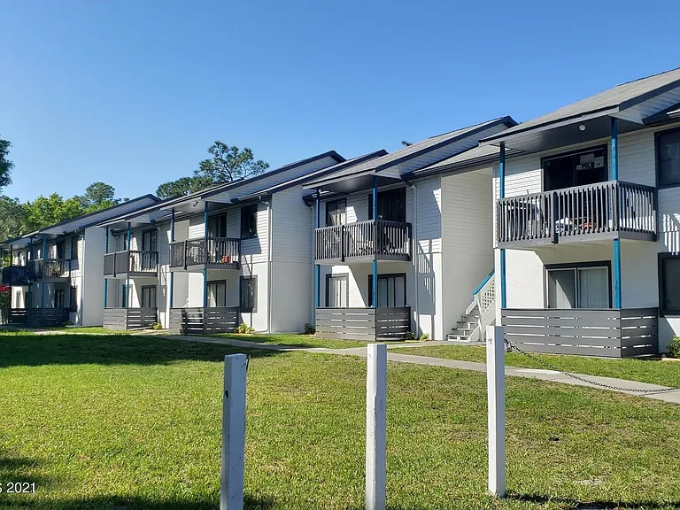 2181 Agora Cir SE — Photo 12