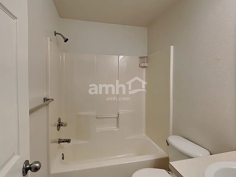 20592 SW Gracie St — Photo 16