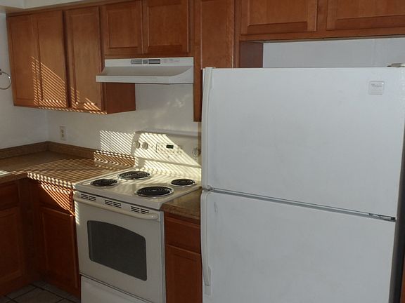 5th image of 2367 W Hazelwood St #64