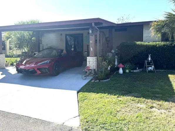 96 Country Club Dr, Plant City, FL 33565