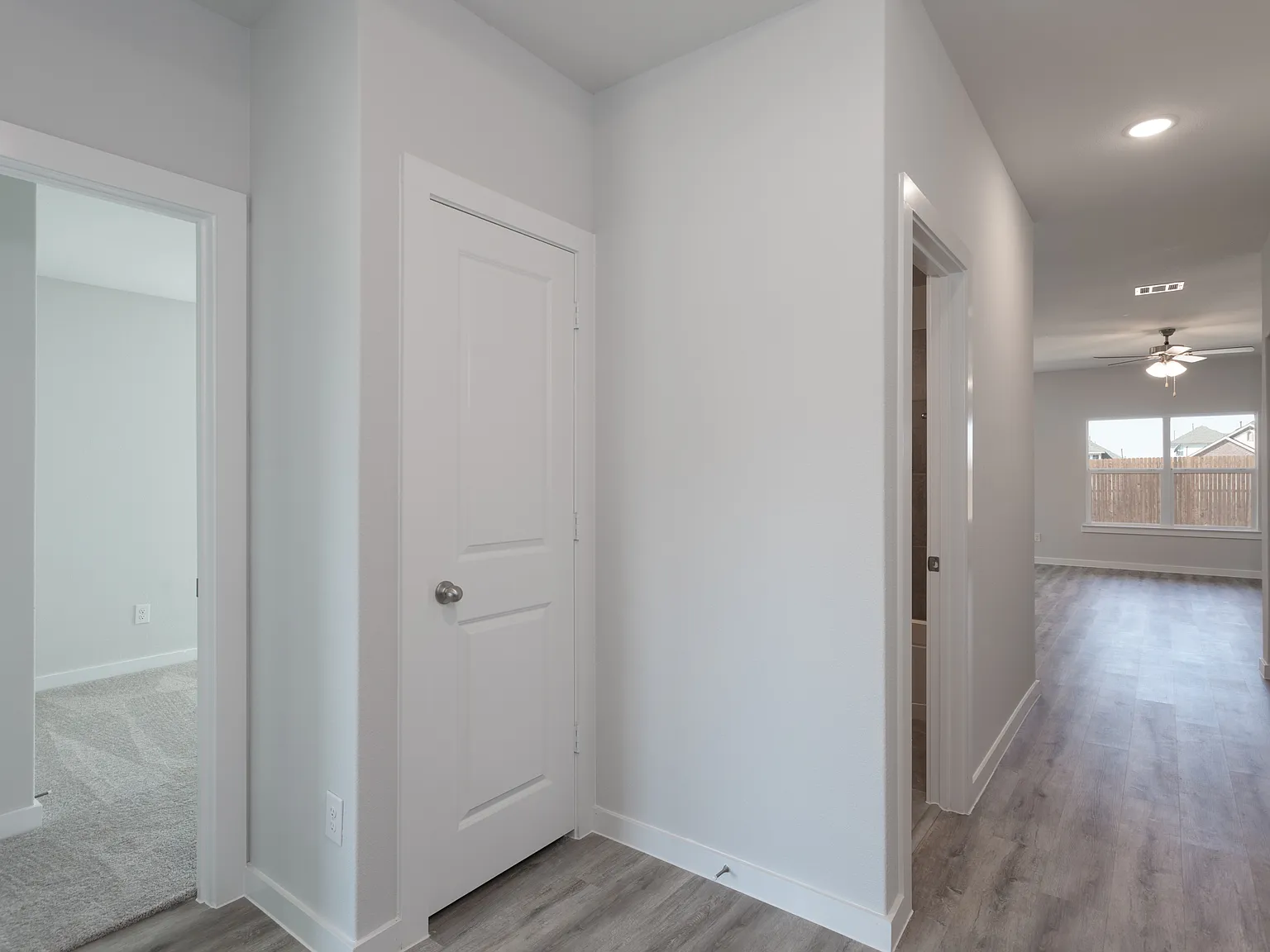 3 bed, 1606 sqft, $1,950 — Photo 3