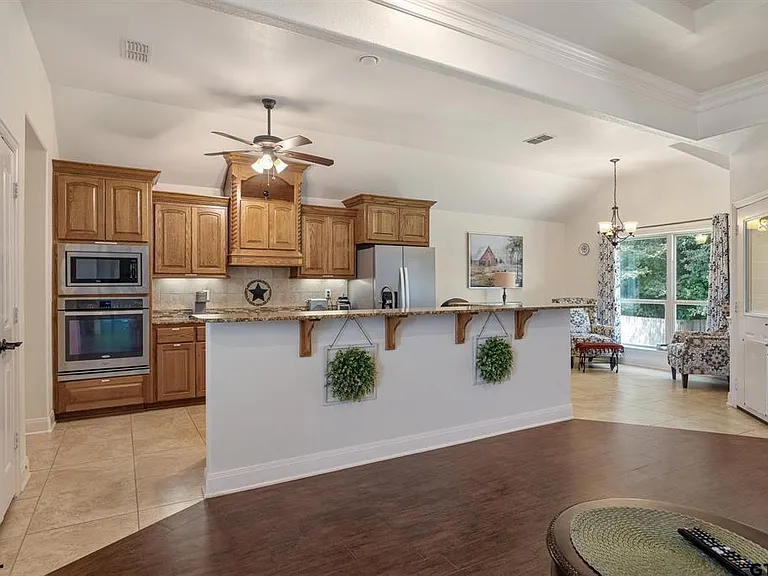 19503 Sara Ln — Photo 8