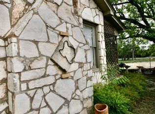 250 Cornehl Rd, Harper, TX 78631