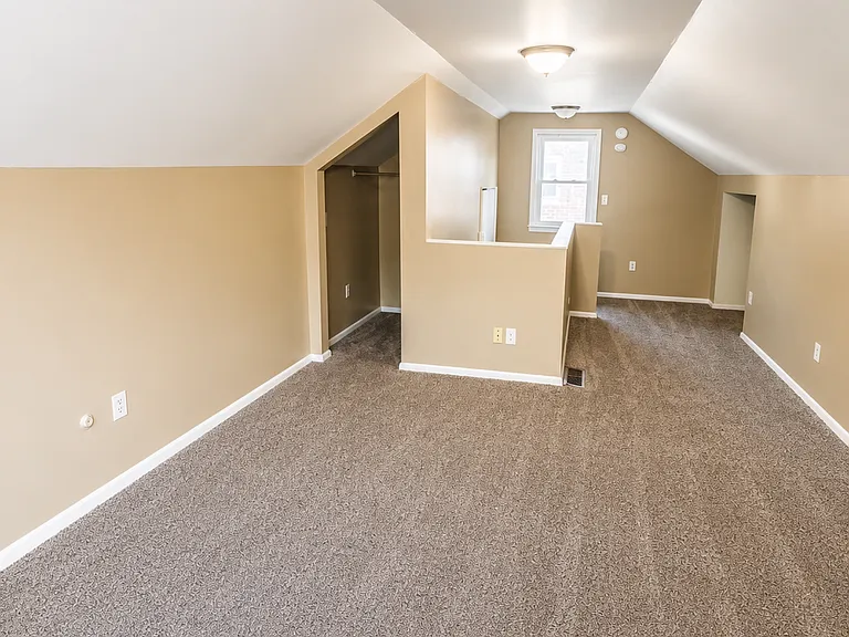 6326 Neff Rd — Photo 10