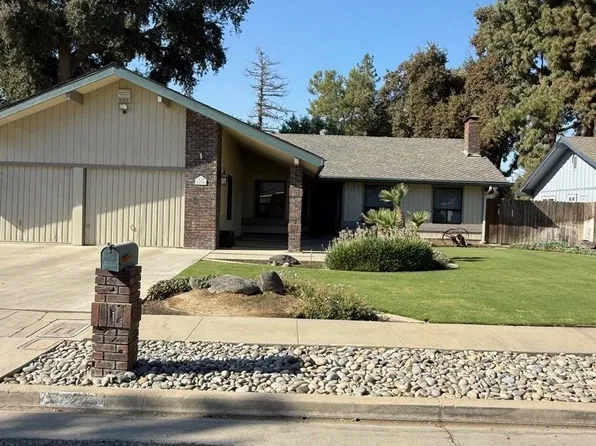 1221 N Gem St, Tulare, CA 93274