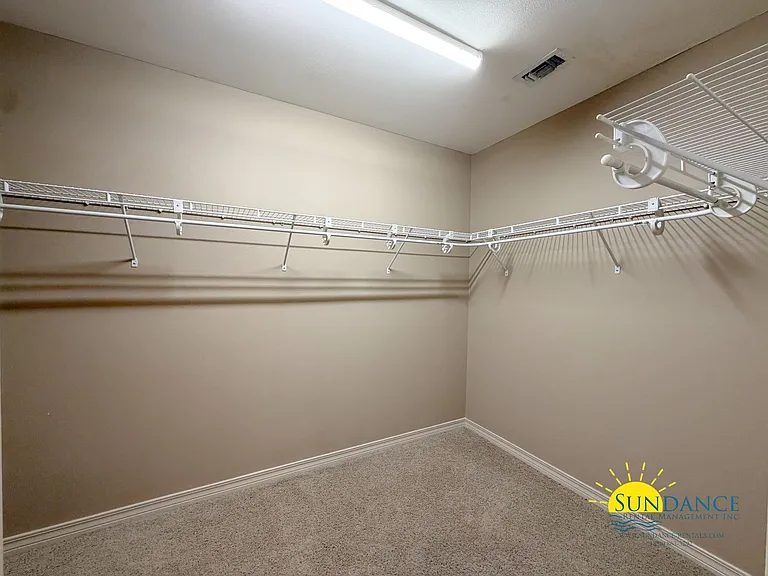 940 Scenic Oak Ln — Photo 22