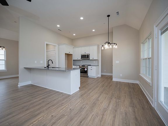 5th image of 10118 Bighorn Ln