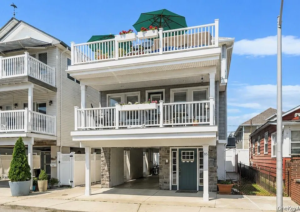 85 Delaware Ave