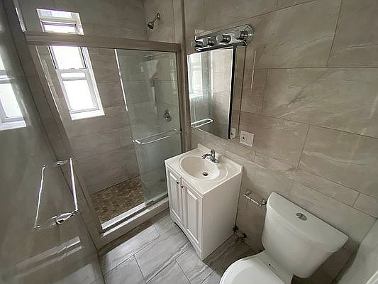 3rd image of 4311 34th Ave #3R