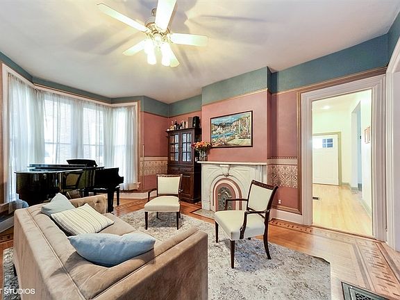 2nd image of 3856 N Keeler Ave