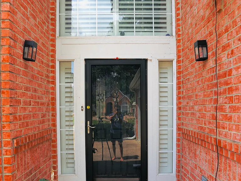 Hunter Place Ln — Photo 2