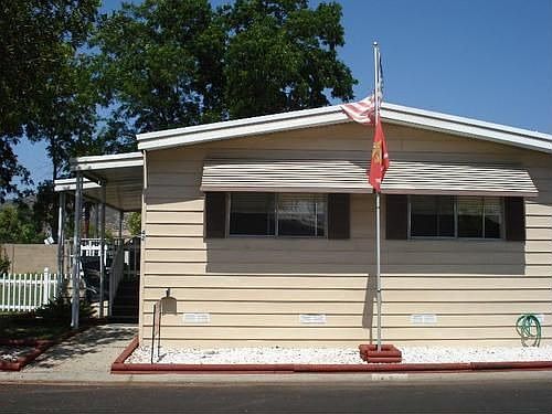 1st image of 2700 E Valley Pkwy Space 42