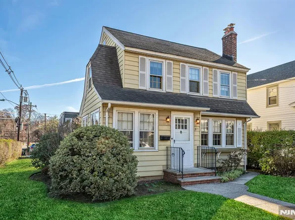 671 Chestnut Ave, Teaneck, NJ 07666