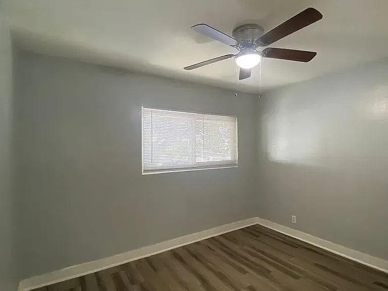 1431 Elm Ave #1A — Photo 5