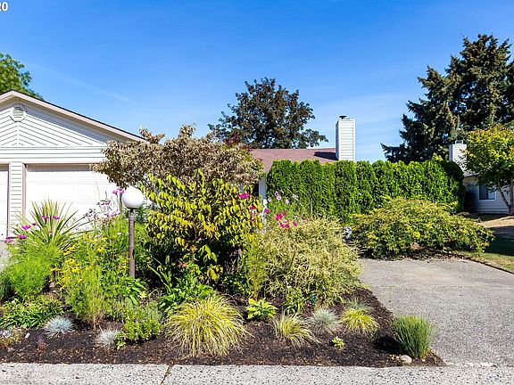 3rd image of 10690 SW Garden Park Pl
