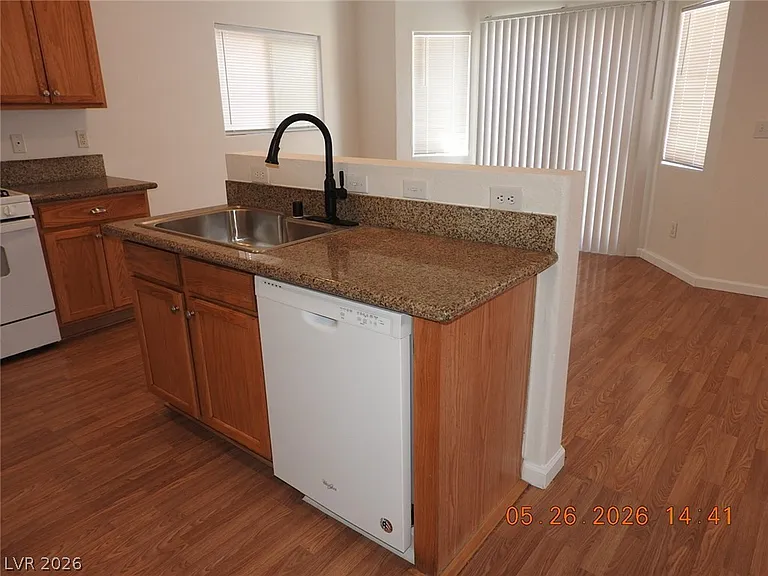 3732 Stowe Creek Ave — Photo 7