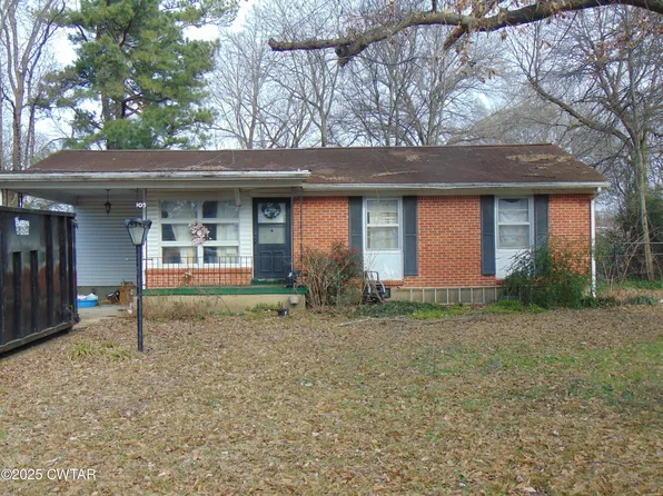 105 Holiday Dr, Jackson, TN 38305