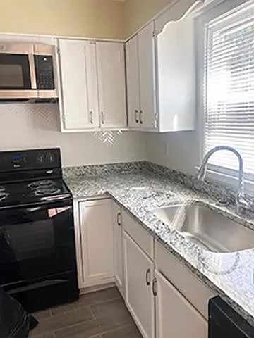 162 Holcomb Ferry Rd — Photo 4