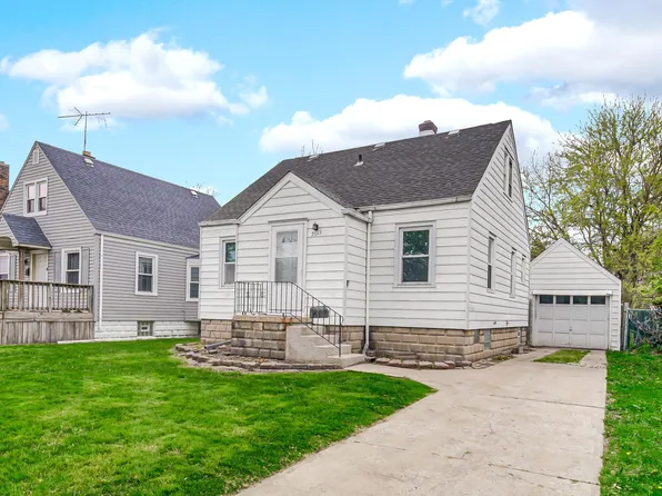 7613 Monroe Ave, Hammond, IN 46324
