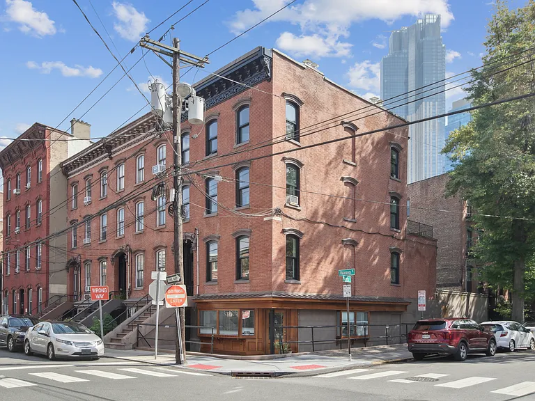 200 Warren St #2 — Photo 1
