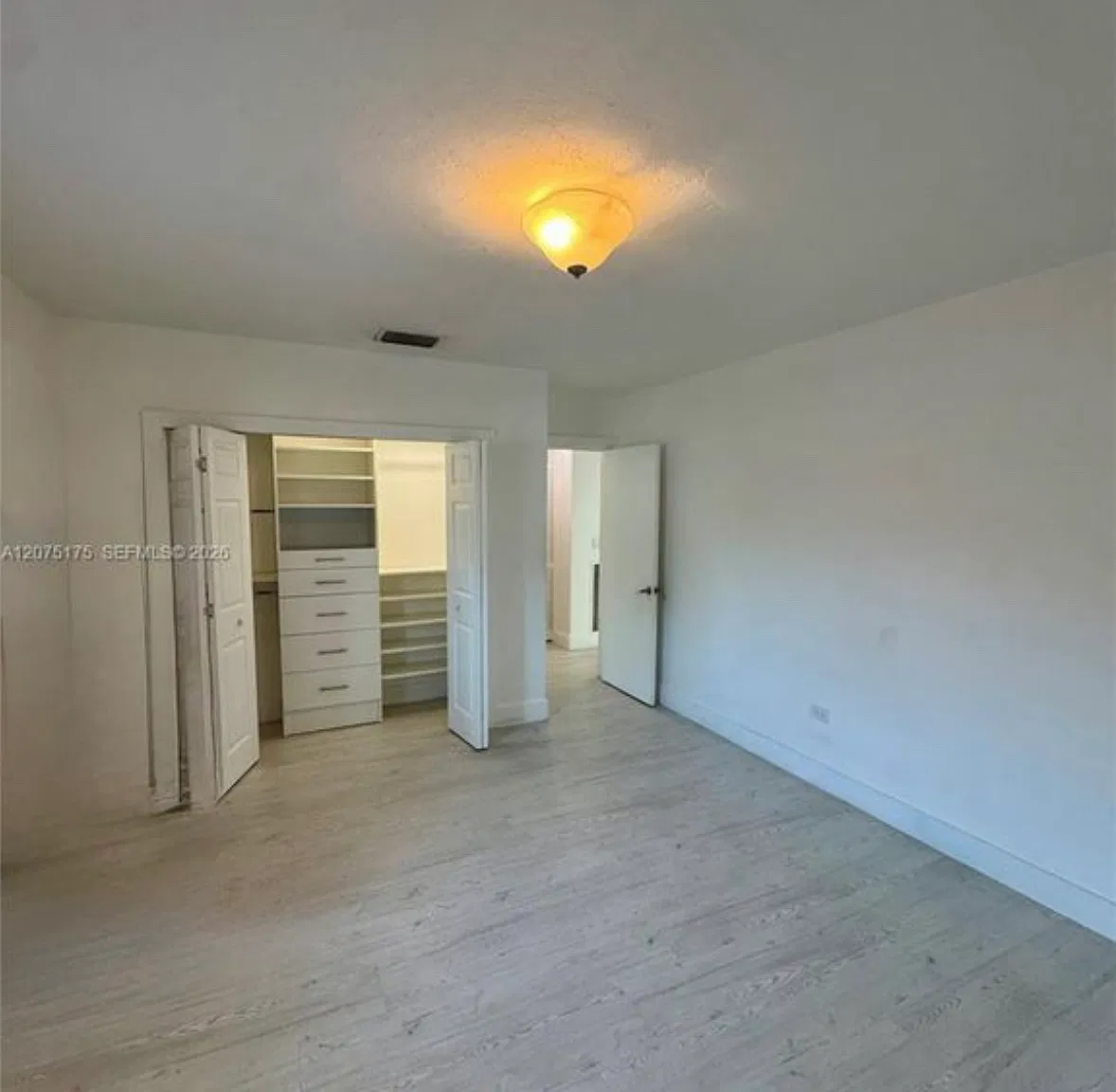 3 bed, 1500 sqft, $3,950 — Photo 4