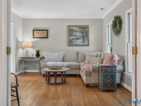 4th image of 10272 Penningcroft Ln