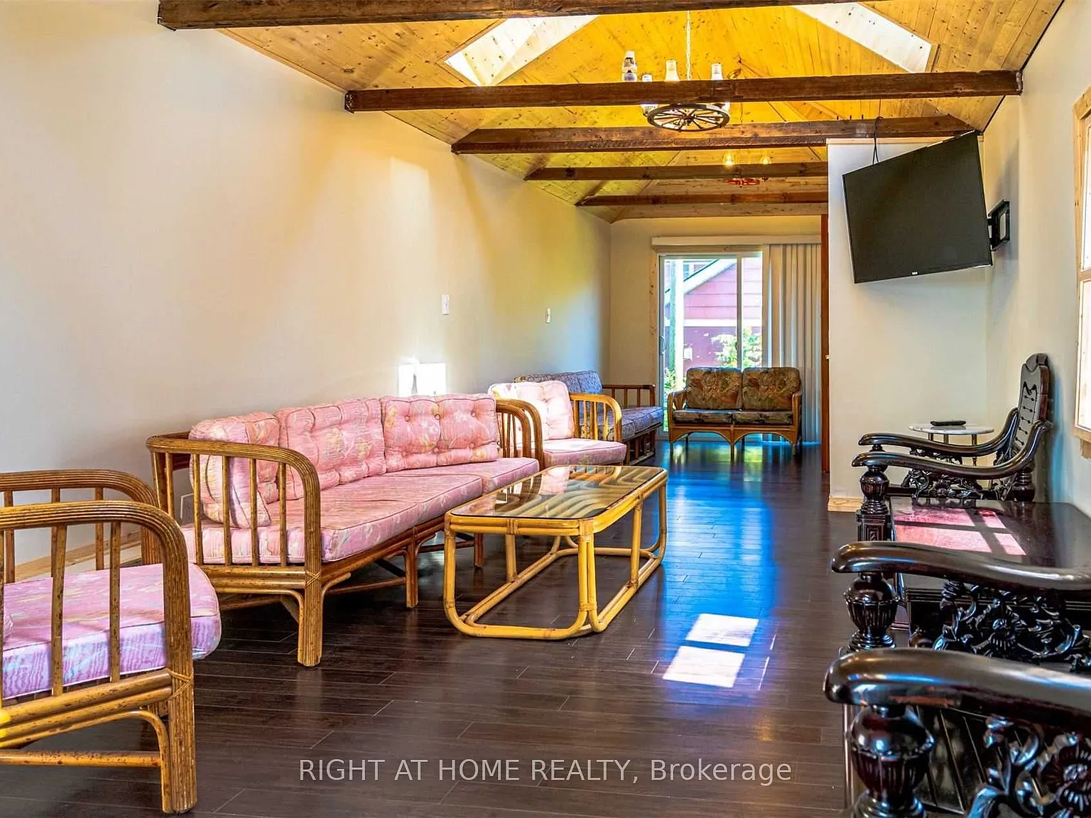 3 bed, $2,600 — Photo 4