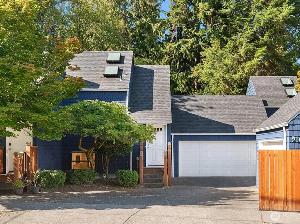 9165 45th Avenue SW #2, Seattle, WA 98136