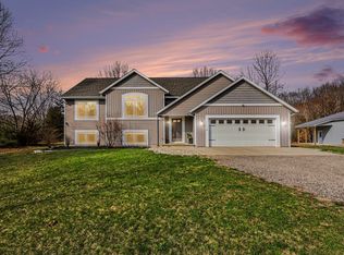 2579 136th Ave, Dorr, MI 49323