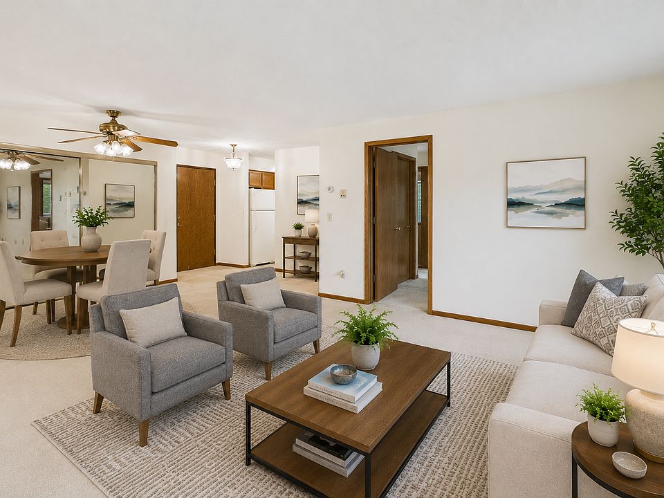 1st image of 1000 41st Ave NE APT 211