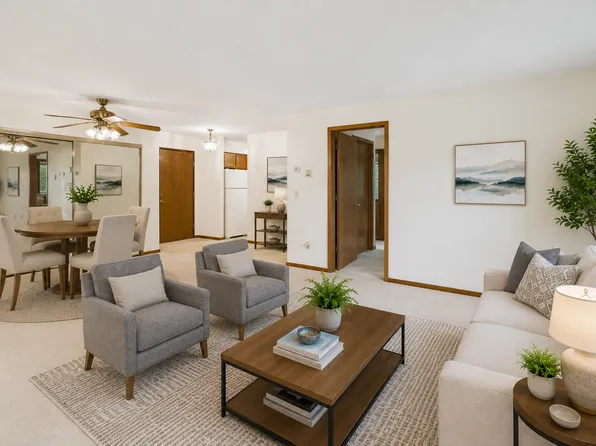 1000 41st Ave NE APT 211, Columbia Heights, MN 55421
