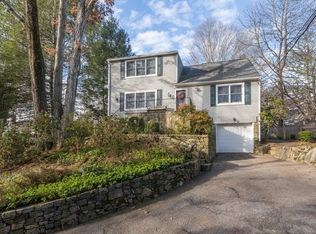 30 Birch Dr, Mount Kisco, NY 10549
