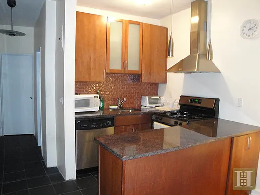 Rented by Halstead Real Estate | media 6
