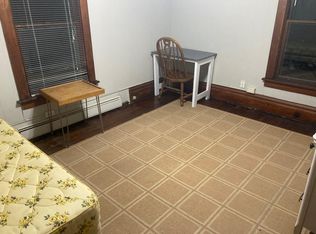 226 W Locust St #4, Dekalb, IL 60115