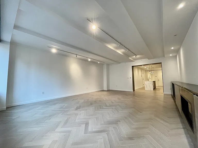 15 E 31st St #3 — Photo 10
