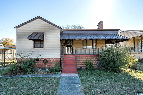 621 Valley Rd Photo 1