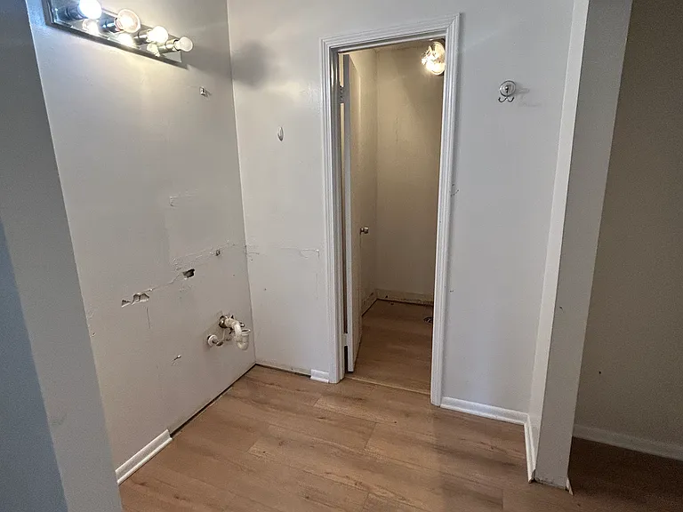 2443 Footbridge Ln — Photo 7