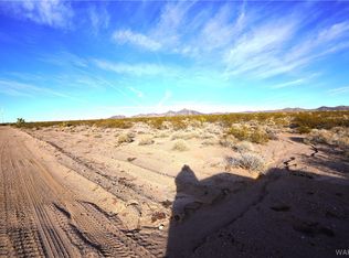 21476 N White Fox Dr, Willow Beach, AZ 86445