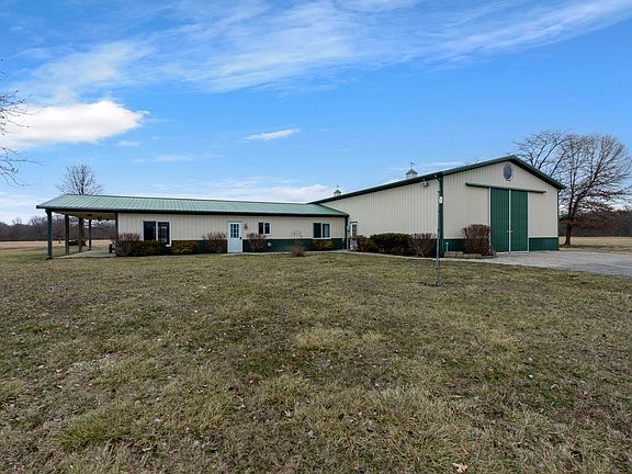 3rd image of 7198 Omega Rd