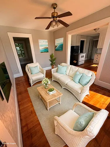 Floor plan 301