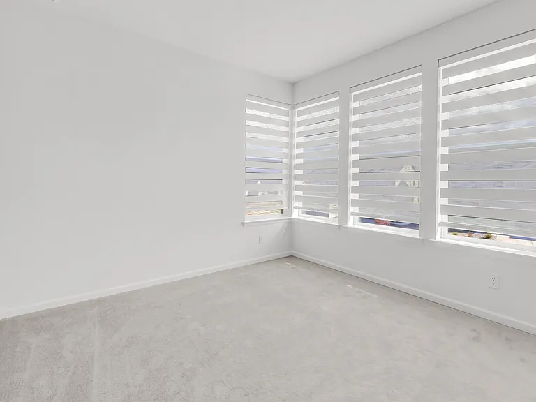 5907 Presidio Pkwy — Photo 18