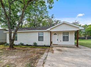 210 Thomas St, Terrell, TX 75160