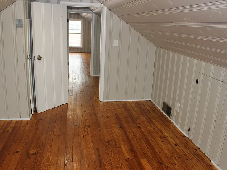 246 Hill Ct — Photo 14