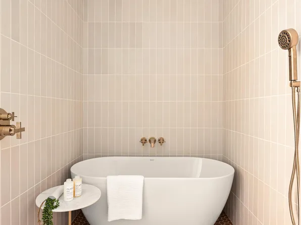 103 Putnam Avenue image 10 of 12