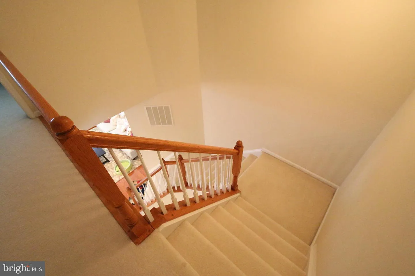 3 bed, 3.5 bath, 2368 sqft, $3,500 — Photo 3