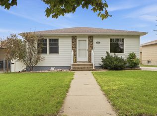 616 S Davison St, Mitchell, SD 57301