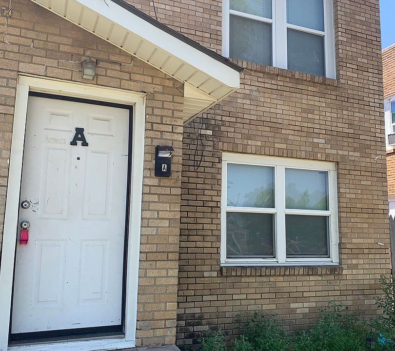 1st image of 2220 S Taylor St APT A