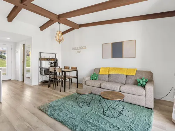 100 Getaway Circle #127, Kimberling City, MO 65686